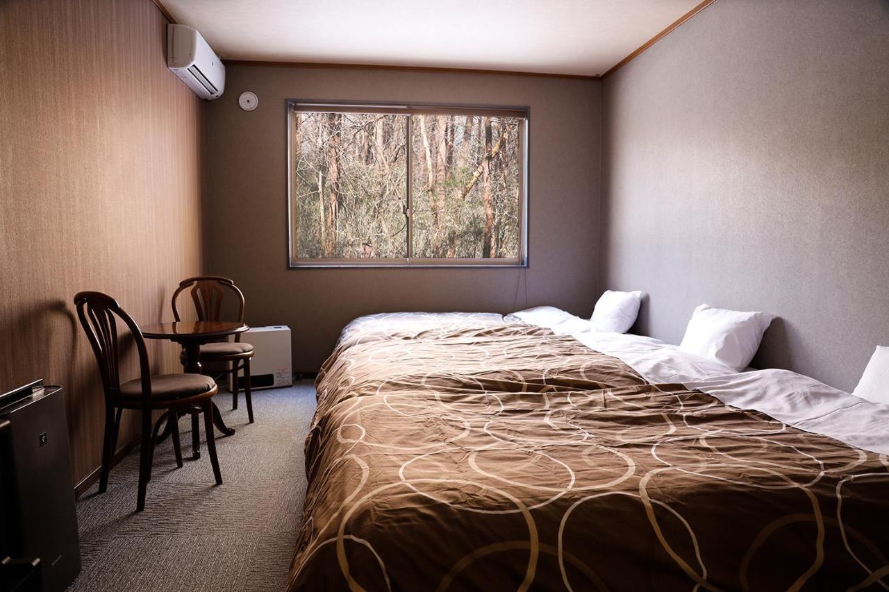 Twin Room with Bathroom