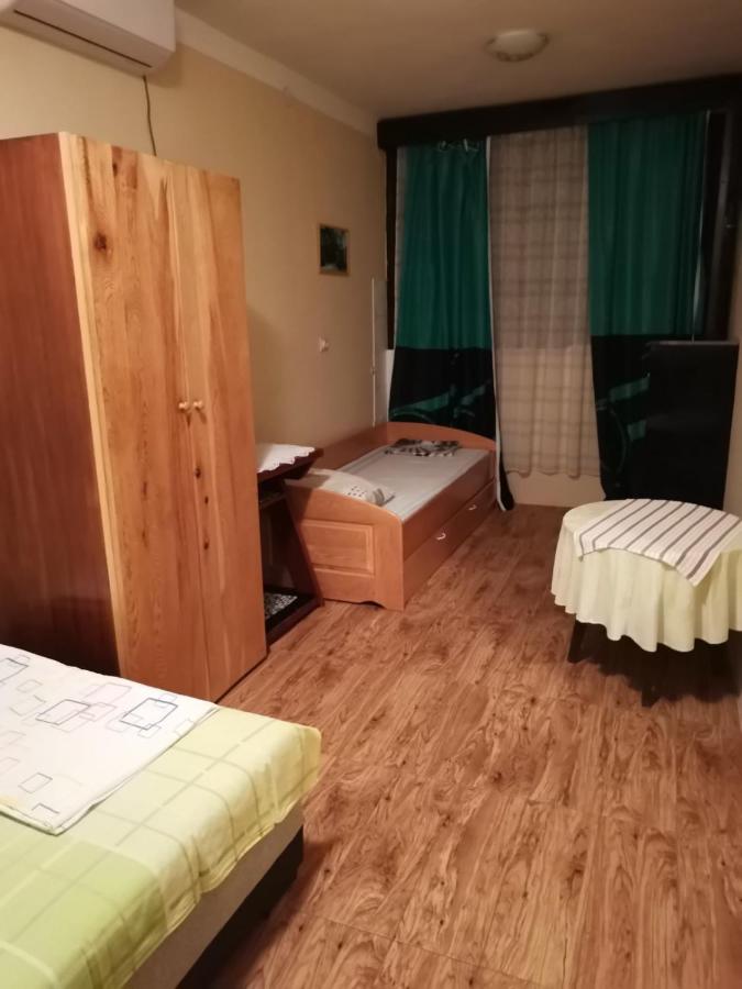 Apartman Scepanovic - Bed and Breakfast Bar