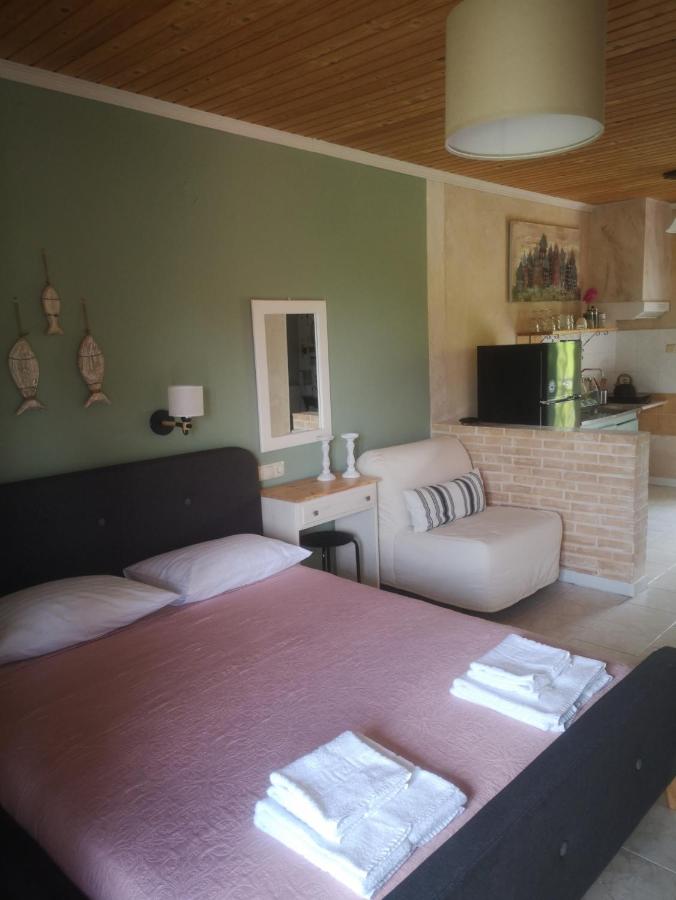 Triple Room with Terrace
