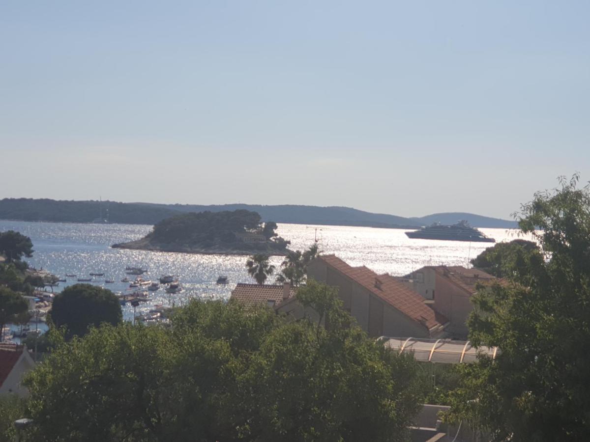 Apartments & Rooms Zlatica Hvar - B&B Hvar