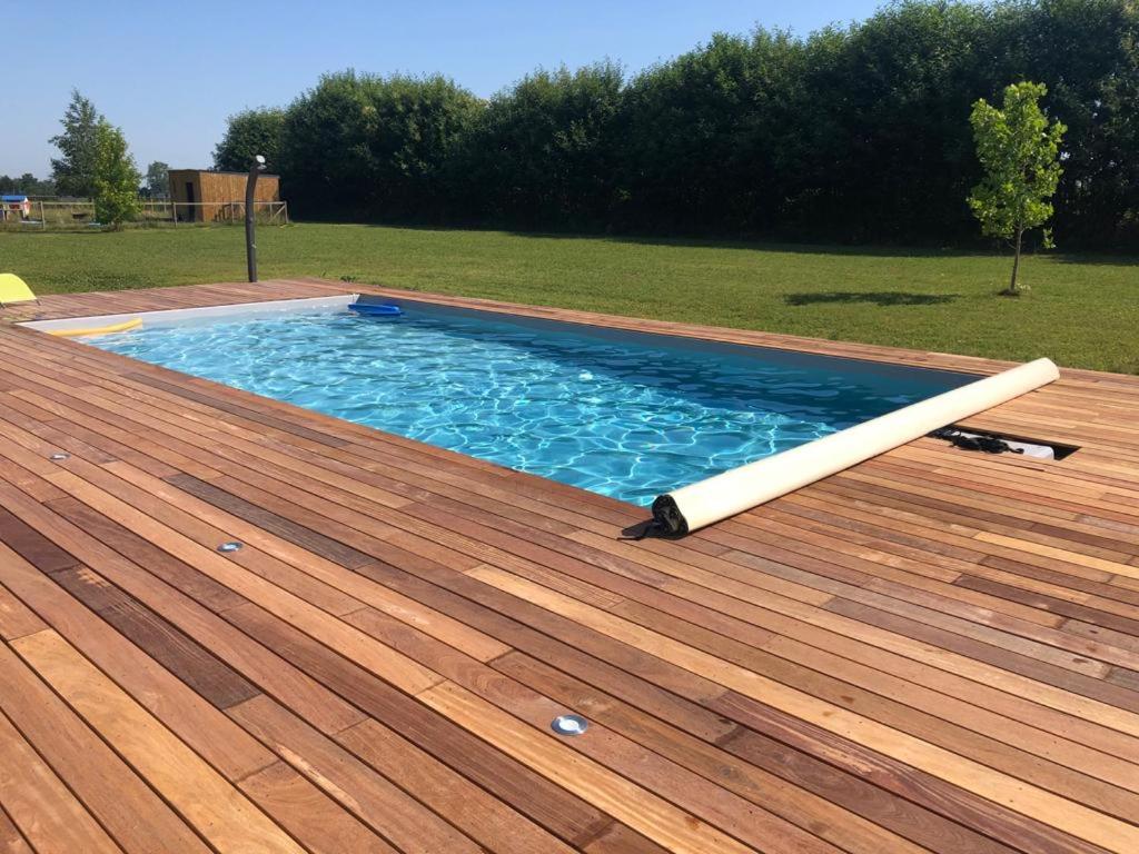Logement neuf avec jardin privé 4 couchages et Jacuzzi - B&B Les Iffs