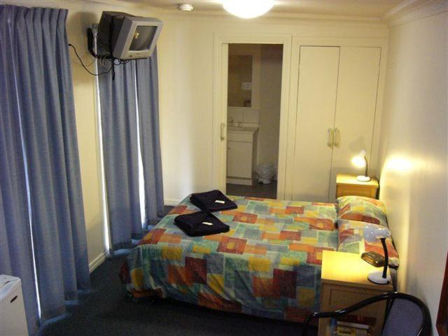 Economy Twin Room