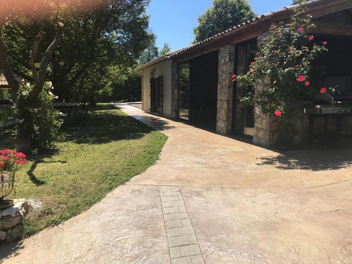 Le hameau des vanades - Bed and Breakfast Ampus