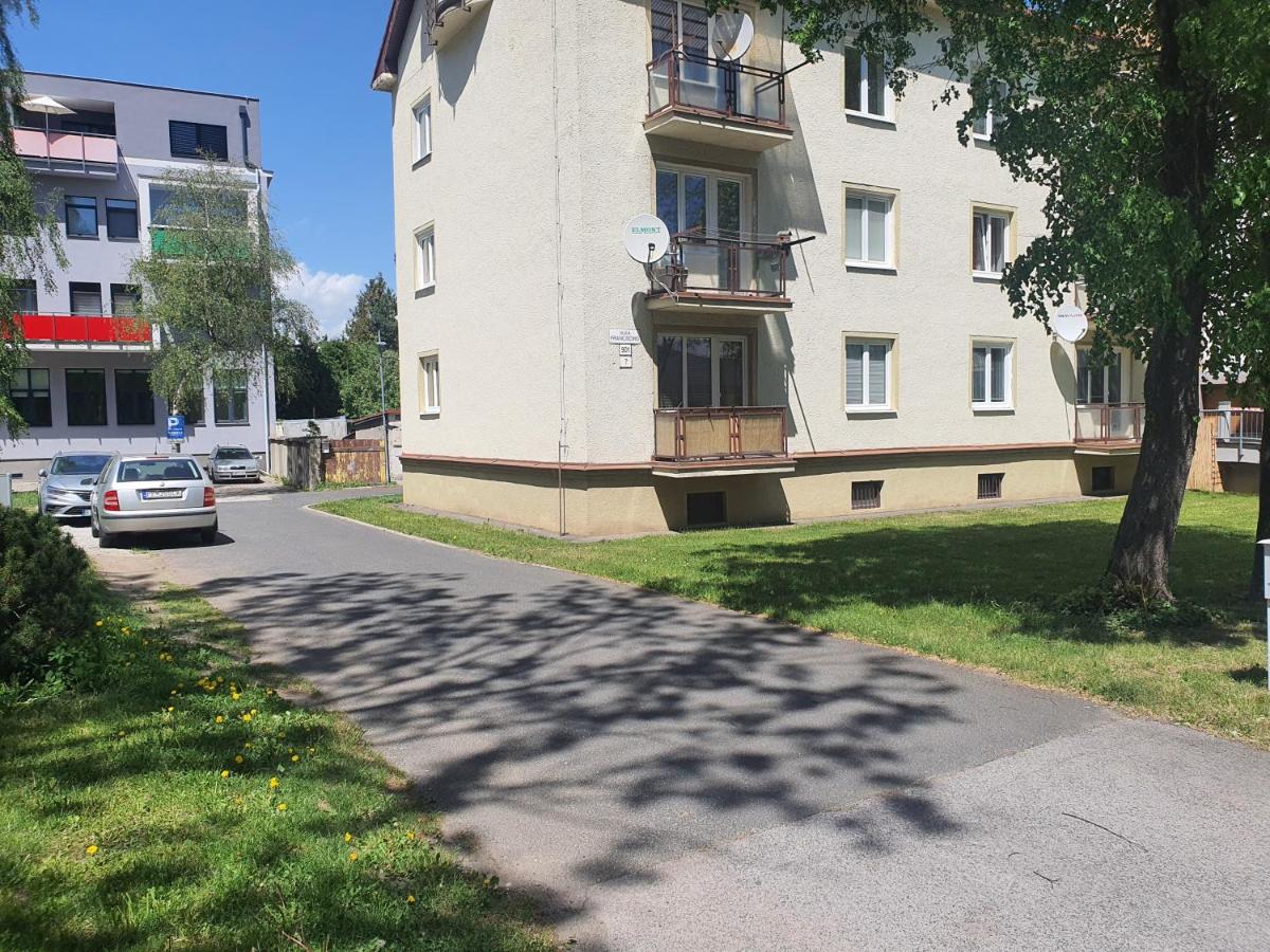 Family Apartment Poprad - B&B