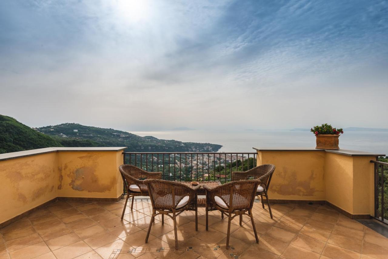 B&B Sorrento - Casale Ianus - Country house with Panoramic View - Bed and Breakfast Sorrento