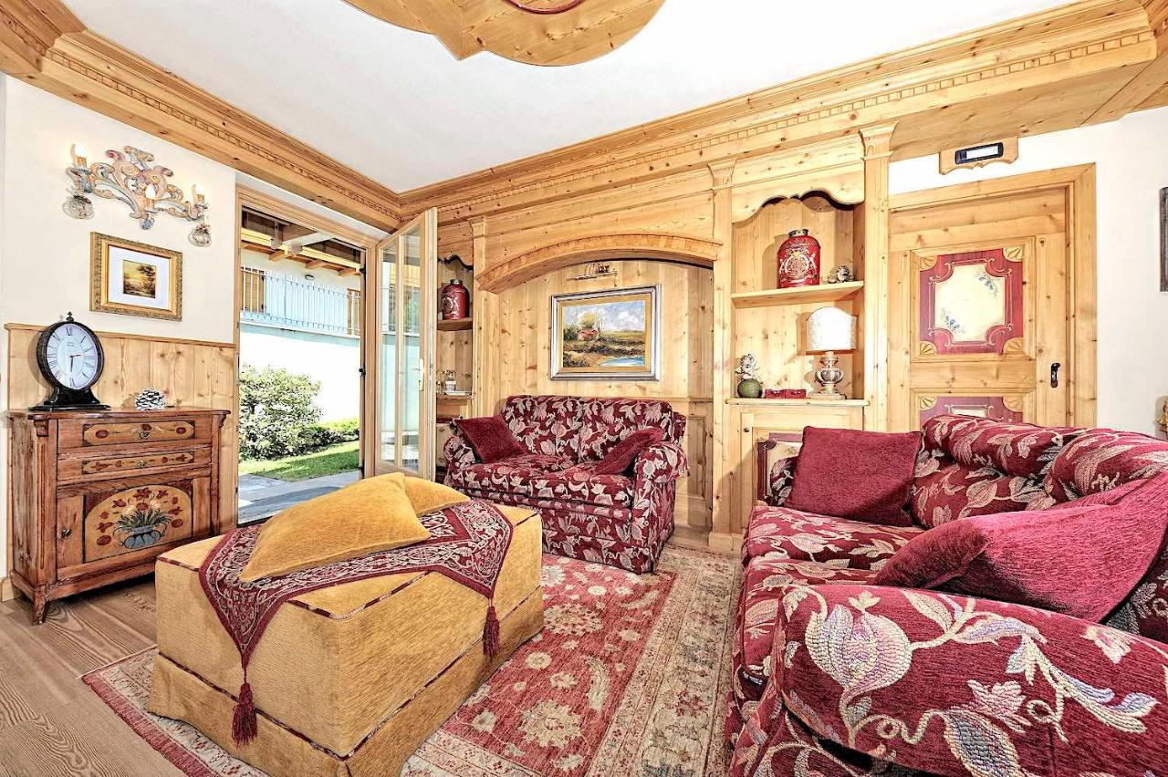 Luxury Apt Dolomites 2 - B&B Pinzolo