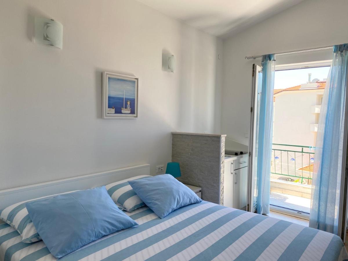 Studio Apartment with Sea View