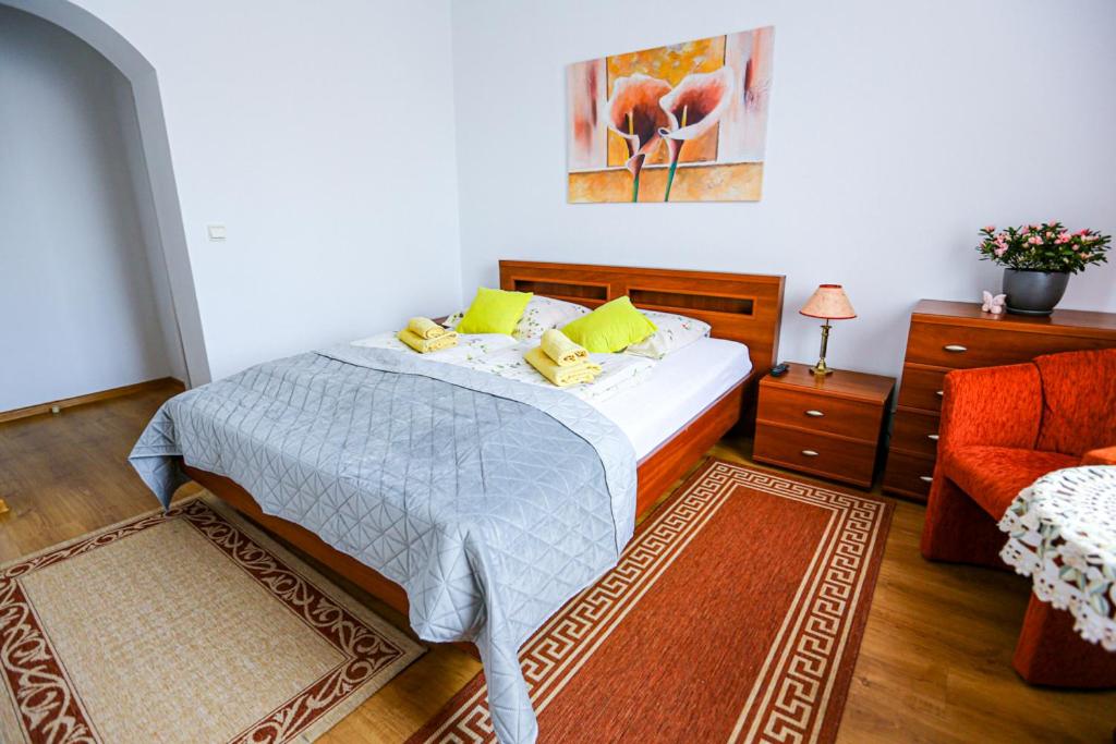 Large Double Room