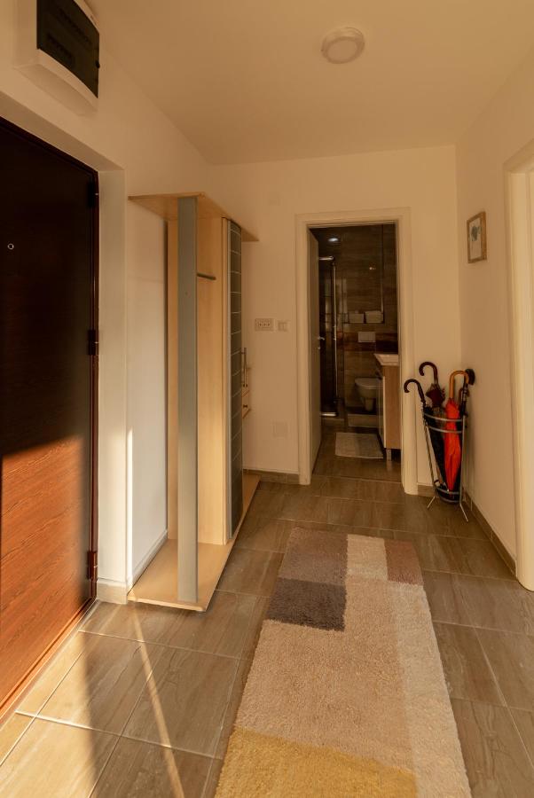 Vesta Apartment Tuzla - across BCC Shopping Mall - Ferienwohnung