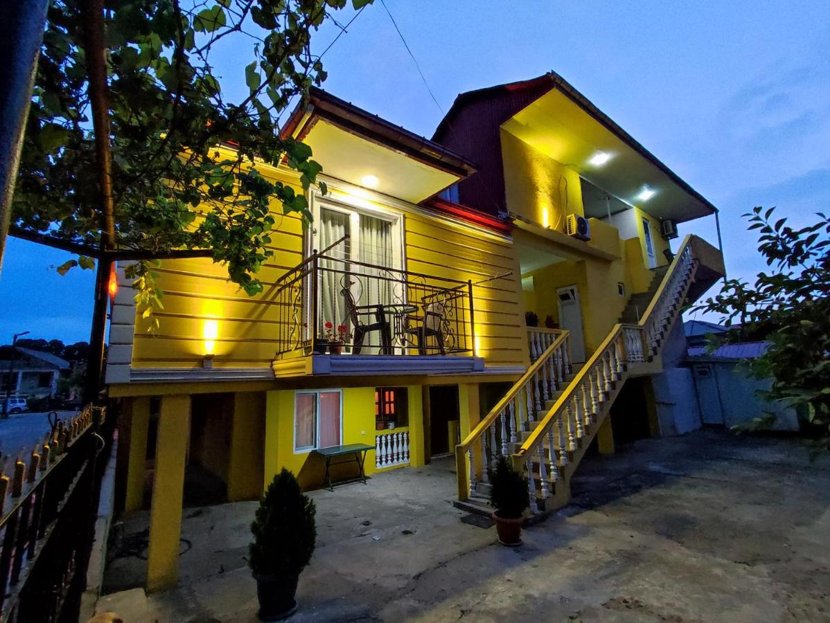 Kobuleti Guest House - B&B