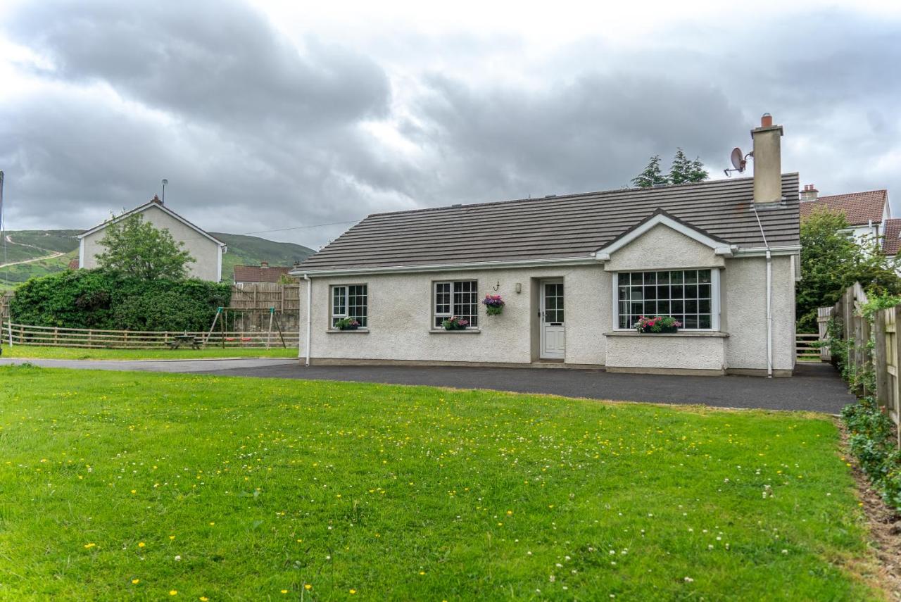 B&B Buncrana - White Strand Beach House - Bed and Breakfast Buncrana