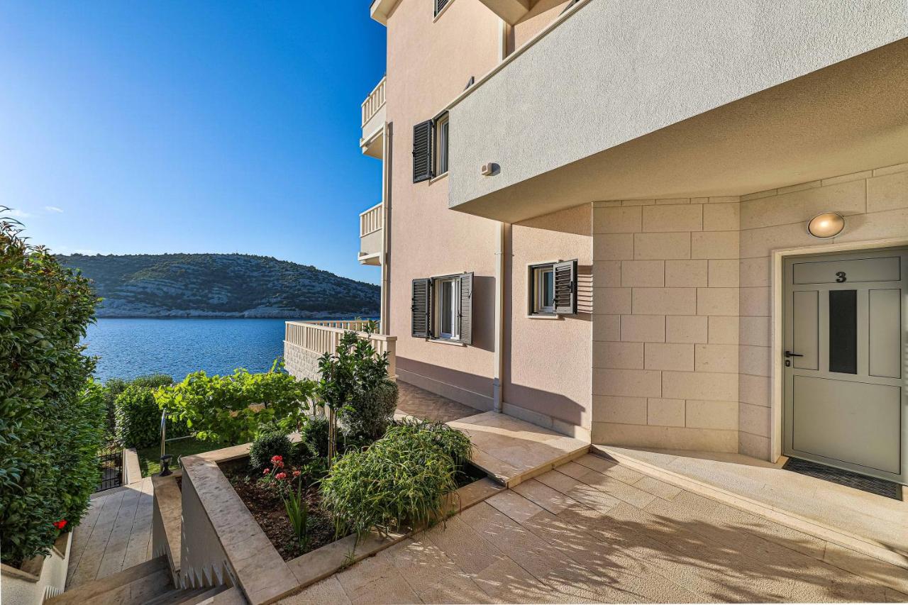 Appartamento con 1 Camera da Letto e Vista Mare