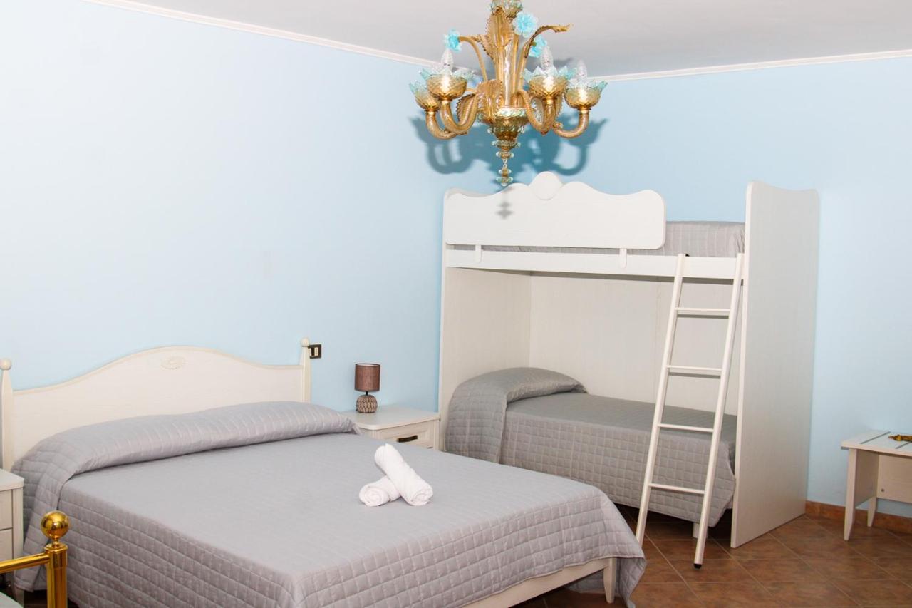 Familienzimmer mit Balkon