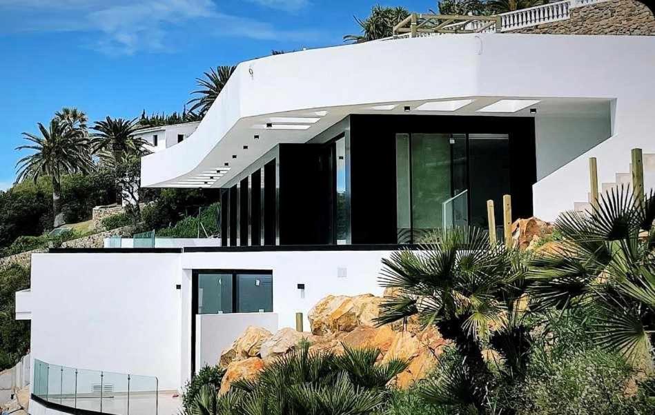 Deluxe Double or Twin Room with Ocean View