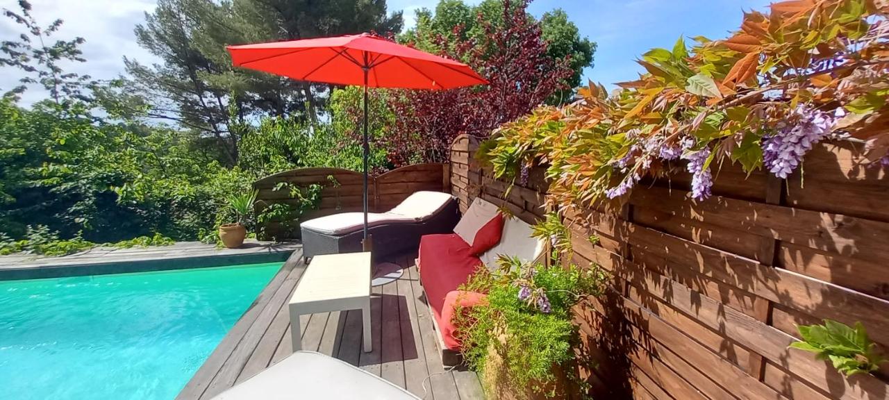 Le jardin de Sabine - Chambres d’hôtes Éguilles