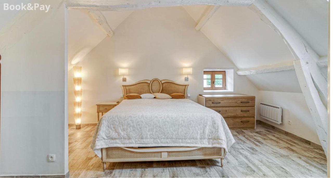 Harmonia maison de caractère proche PROVINS - Bed and Breakfast