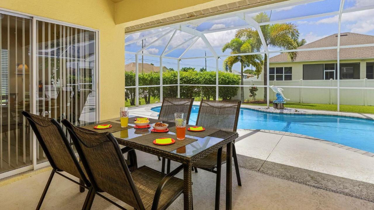 B&B Cape Coral - !NEW! Villa Happiness - Bed and Breakfast Cape Coral