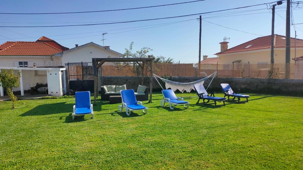 House with pool and garden in Esmoriz near Porto - B&B