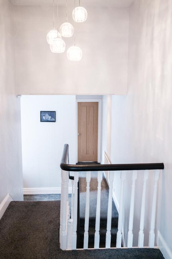 Gorgeous 3 Bedroom Victorian Townhouse - B&B Lisburn