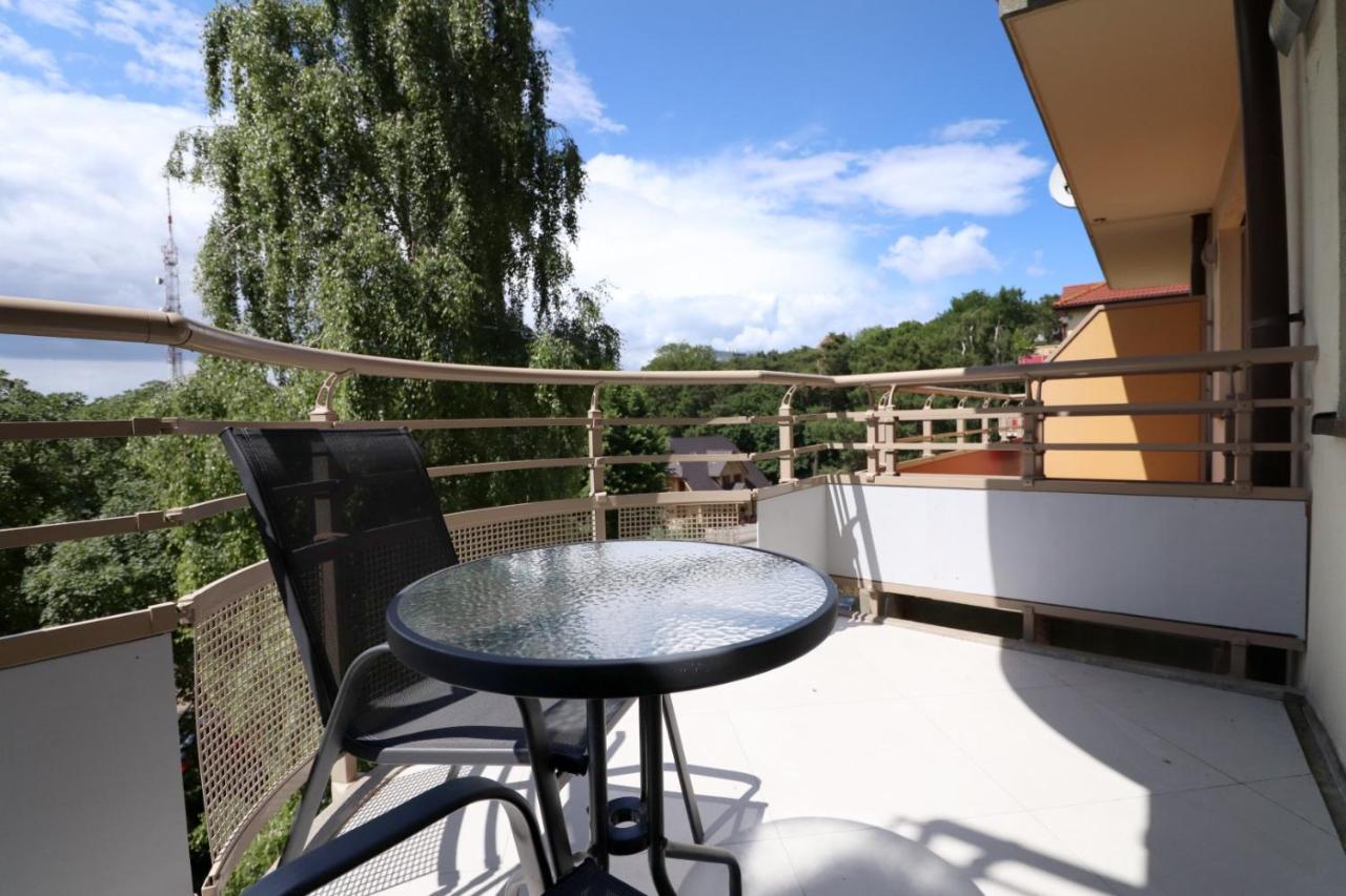 Apartbaltic - Zdrojowa 51 STUDIO - B&B