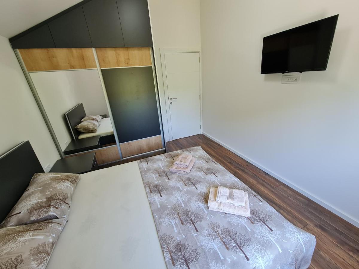 Appartamento con 3 Camere da Letto
