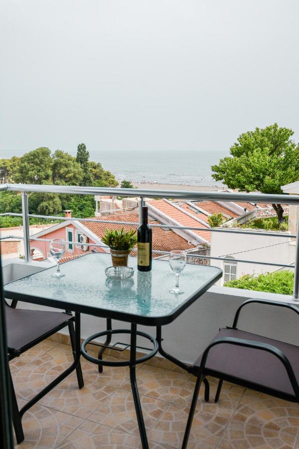 Kashoxha Apartments with SeaView - B&B Dulcigno