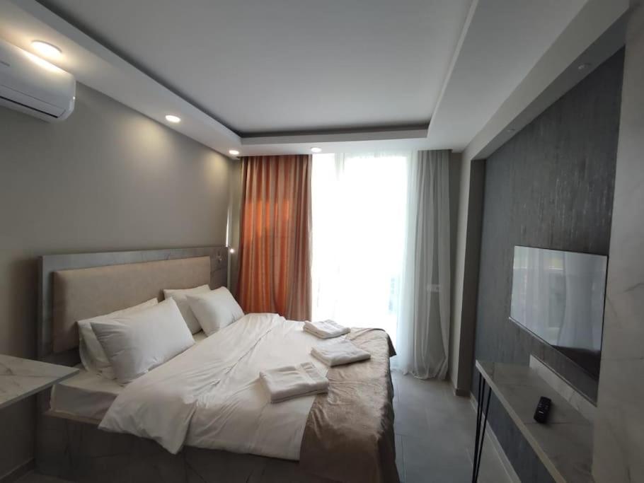 B&B Batumi - Leo Group Apartment 14-302A Sunrise Batumi - Bed and Breakfast Batumi