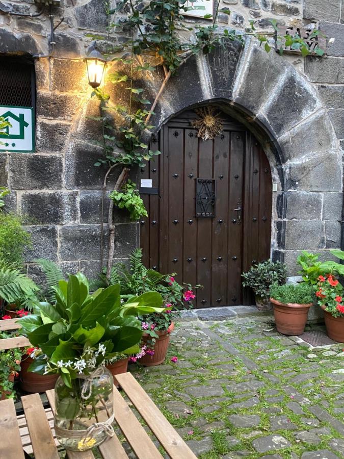 Casa Rural Idoya - B&B Isaba