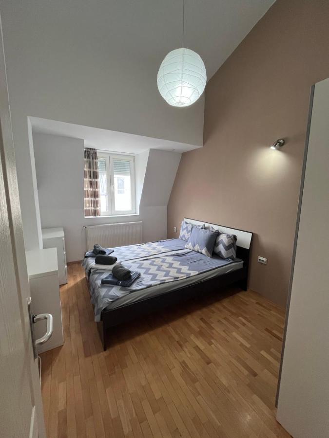 VORTEX Apartment Skopje - B&B
