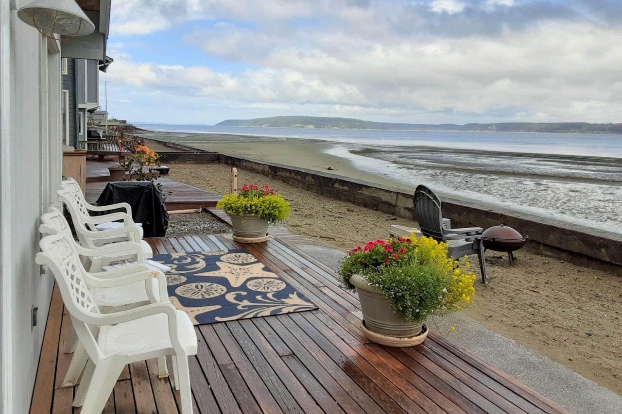 Beachfront Whidbey Island Home and Apartment! - B&B