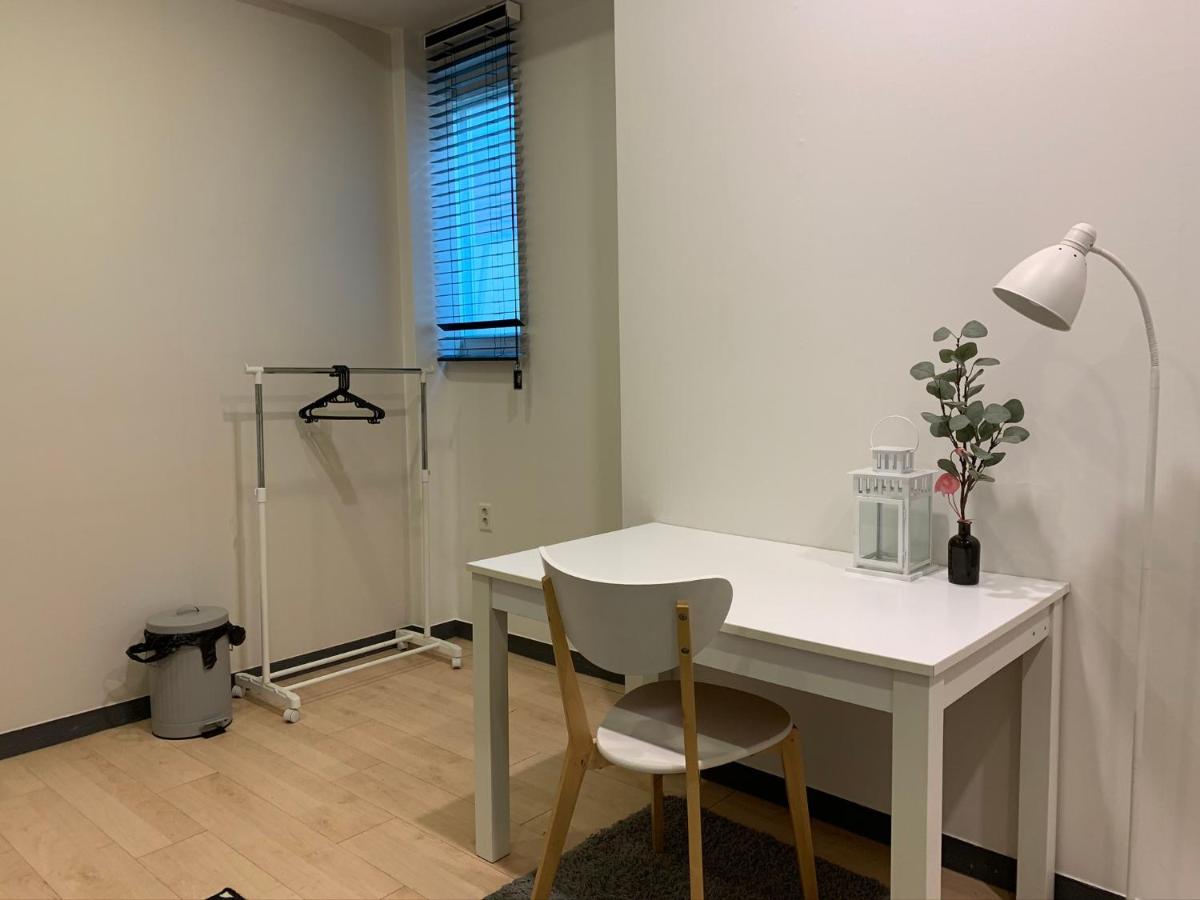 Einzelzimmer mit Gemeinschaftsbad