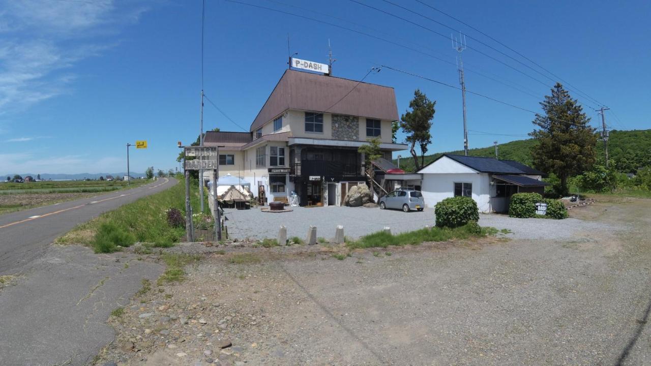 P-Dash Garden Backpackers - Bed and Breakfast