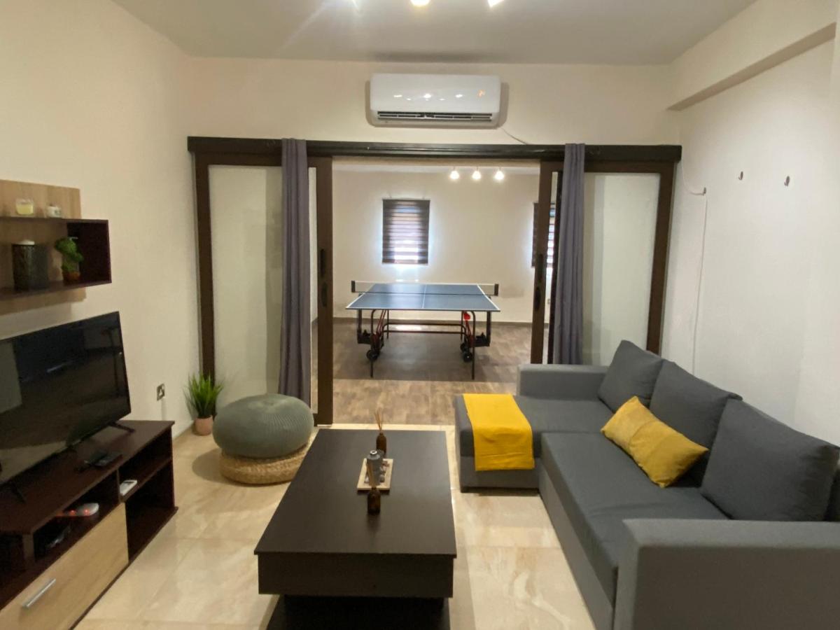 B&B Limassol - Philip Spacious Apartment - Bed and Breakfast Limassol