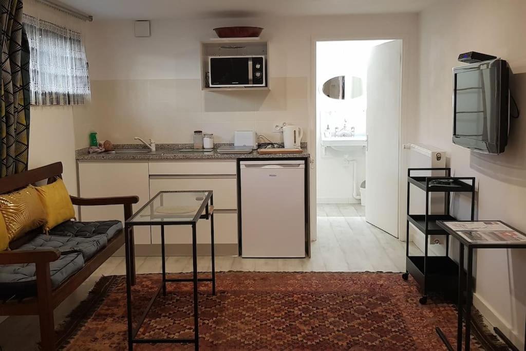 YOG Studio - Bed and Breakfast Soorts