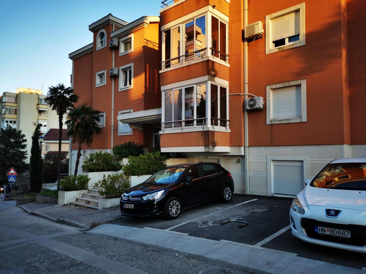 Charming and Luxurious Flat with Large Terrace - Bed and Breakfast Herceg Novi