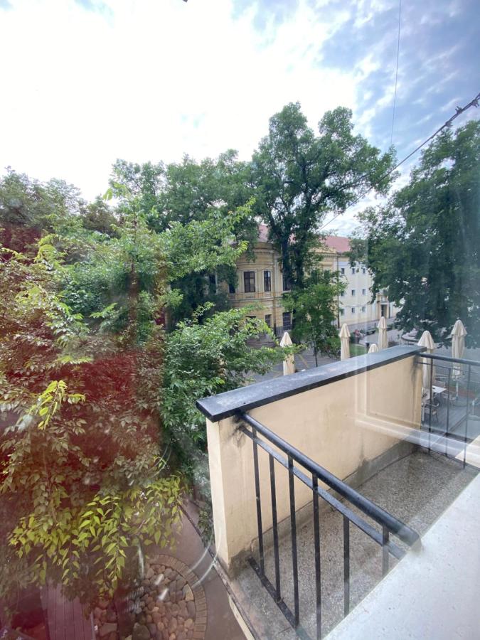 Apartman Teatar - Chambres d’hôtes Sombor