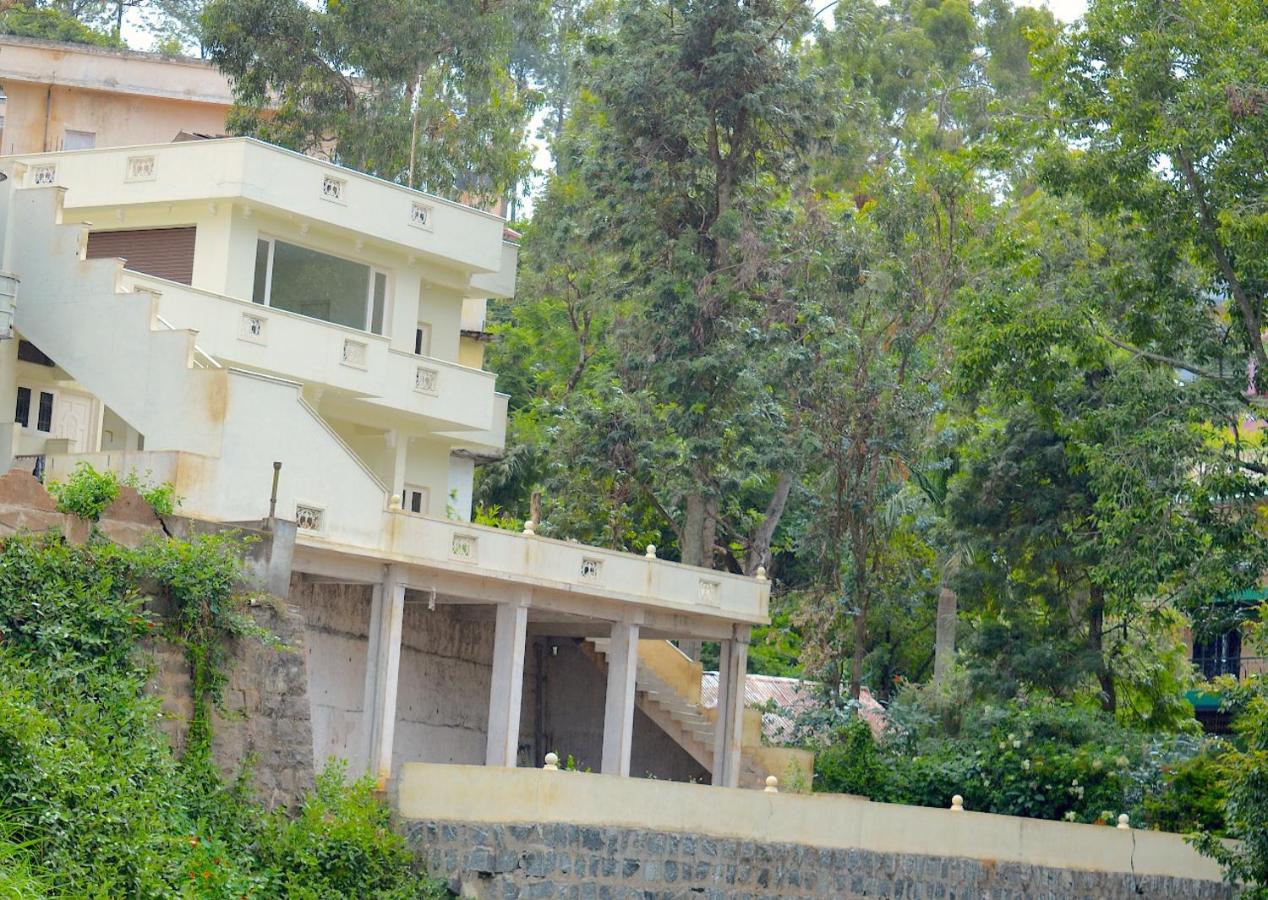 Nilgiri Comfort Stay - B&B