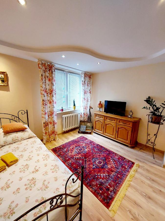 Apartament Retro Promenada - Bed and Breakfast