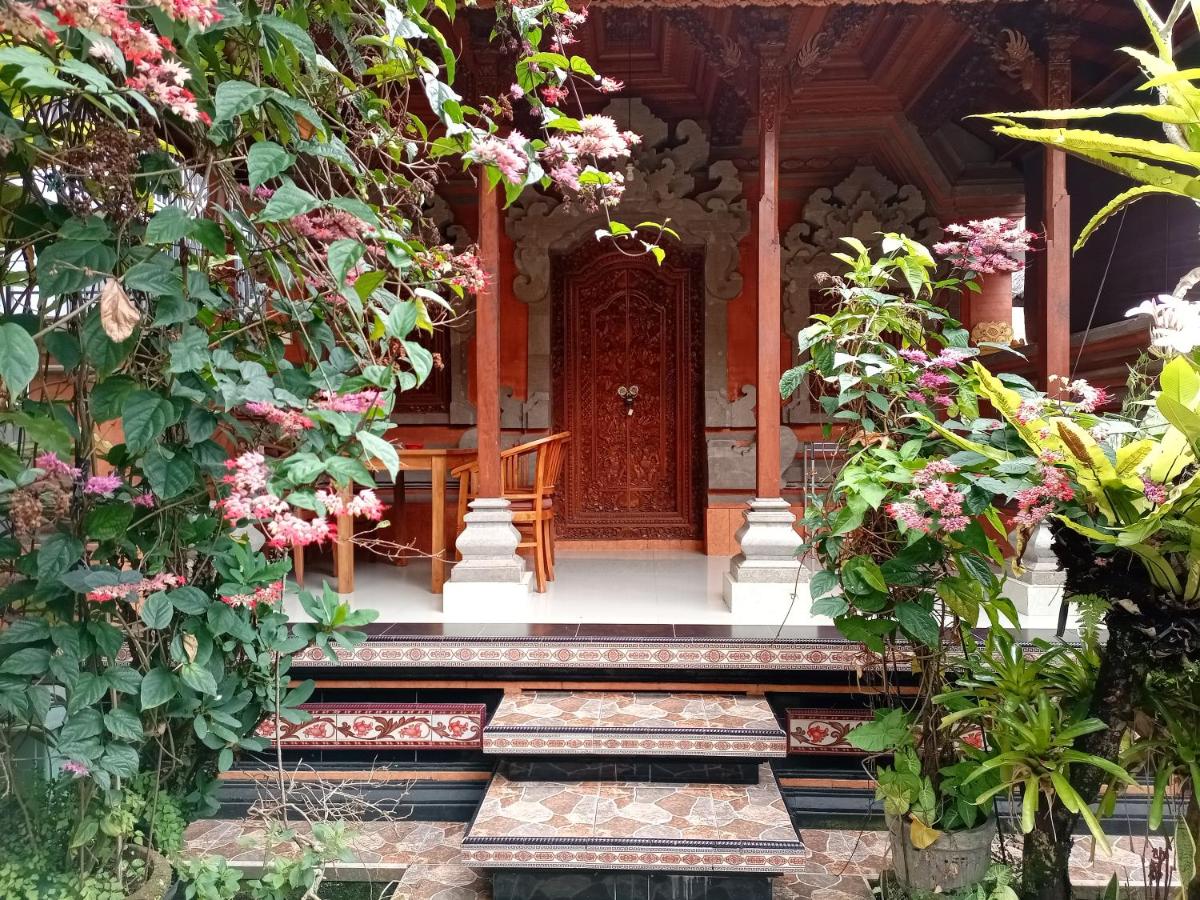 Nyoman House Ubud - B&B