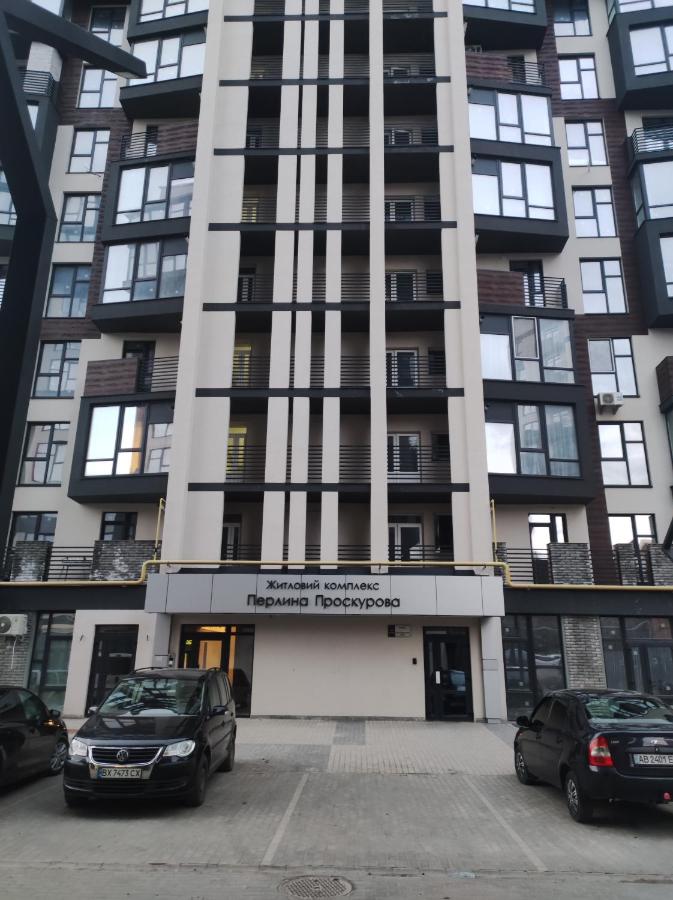 Апартаменти в центрі Хмельницького (біля ТРЦ ЛибідьПлаза) - B&B