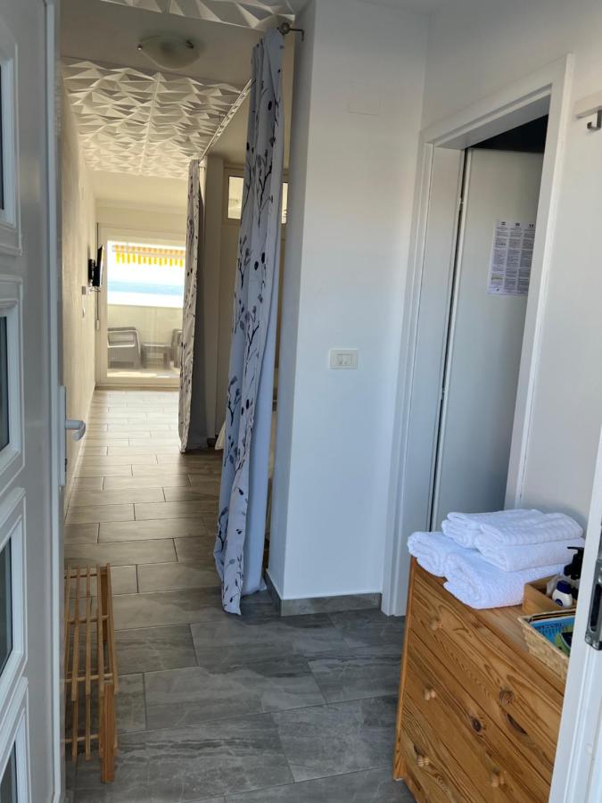 Appartamento con 1 Camera da Letto, Balcone e Vista Mare