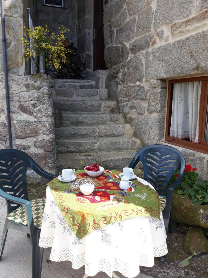 B&B Ourense - Casa de pueblo en San Estevo Ribas de Sil - Bed and Breakfast Ourense