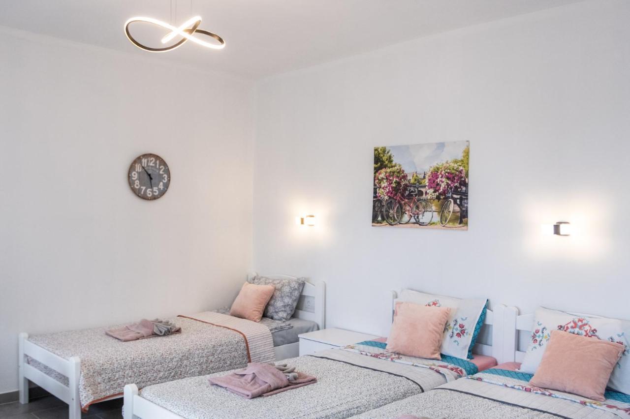 Habitación Triple con terraza