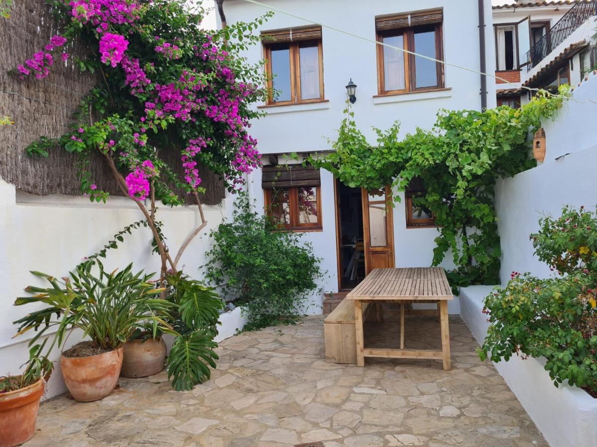 Preciosa casa de pueblo con vistas y patio - Chambres d’hôtes
