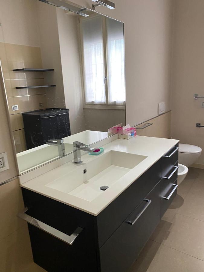 Lovely apartment in the new Porta Nuova area - Chambres d'hôtes Milan