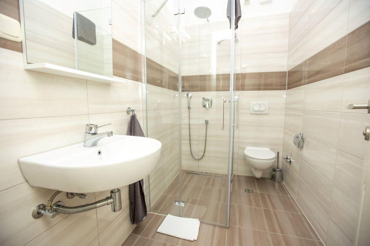 Appartamento con 1 Camera da Letto, Balcone e Vista Mare