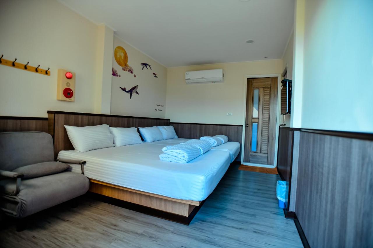 Quadruple Room with Private Bathroom