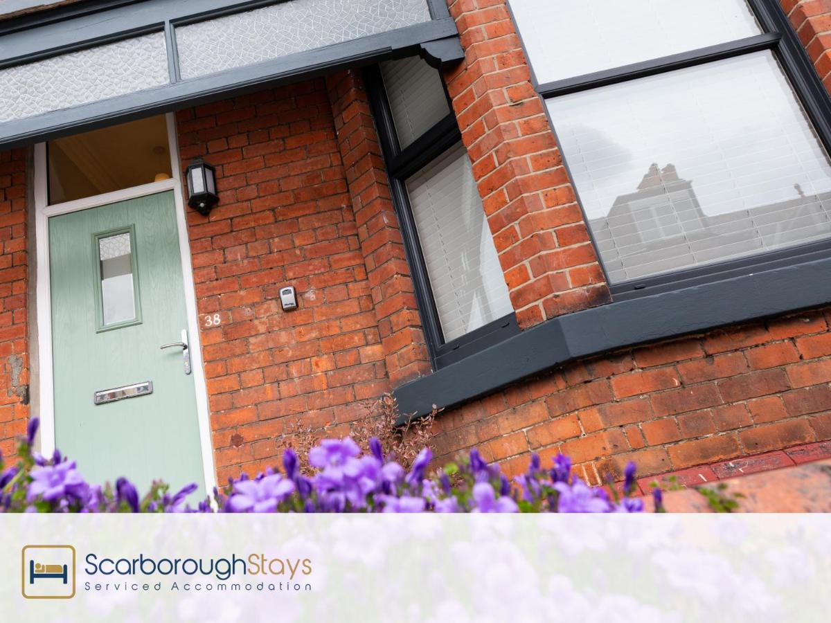 Scarborough Stays - Ashville Lodge - 5 Bedroomed house - Sleeps 9 - Chambres d'hôtes Scarborough