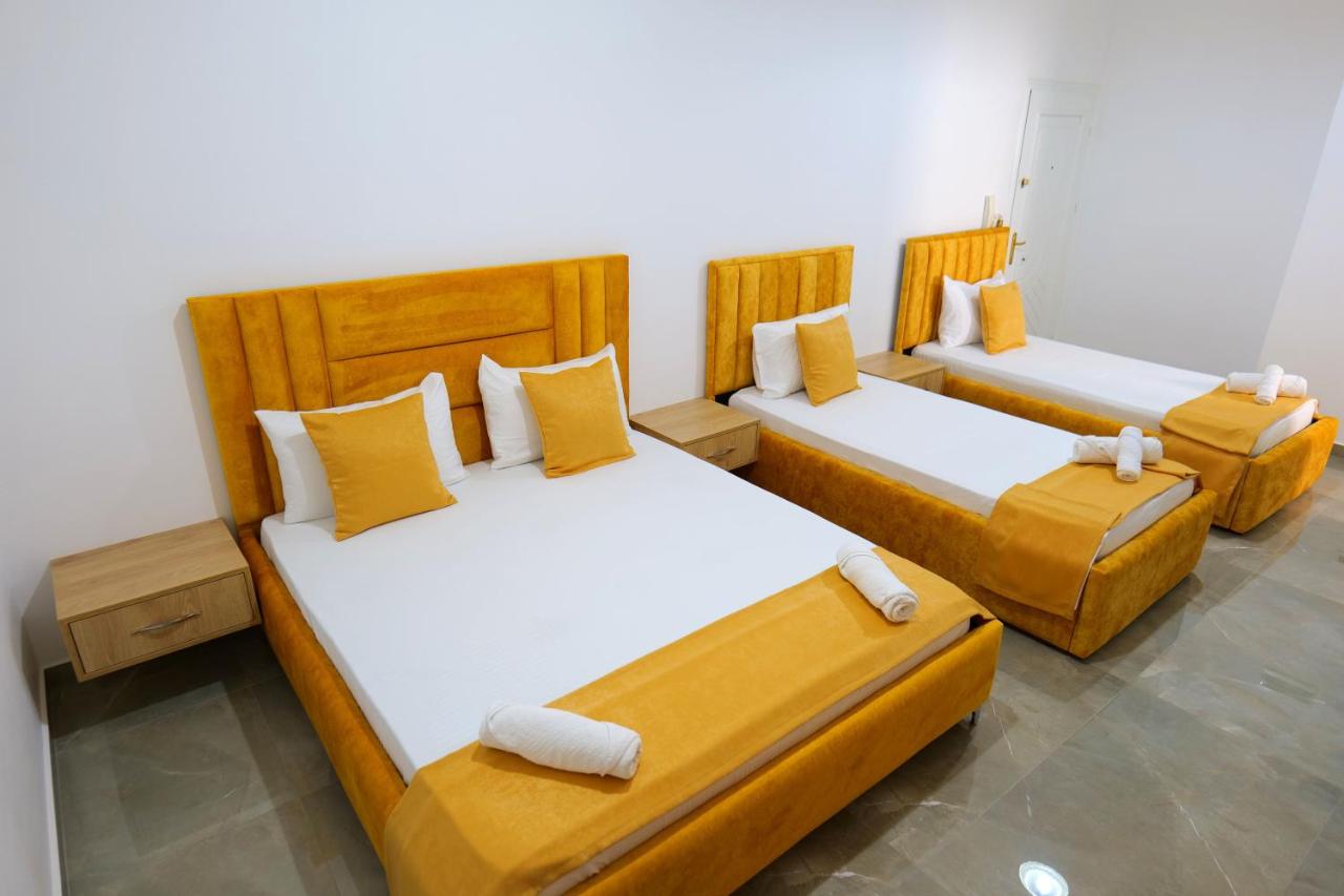 Chambre Familiale avec Salle de Bains