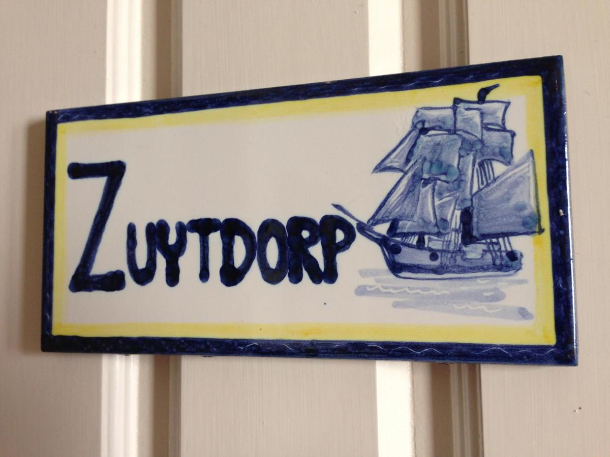 Zuytdorp Queen Room with Balcony